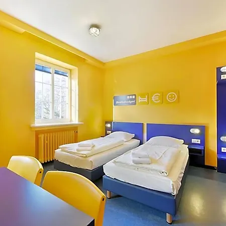 Bed'nbudget Expo-hostel Otel