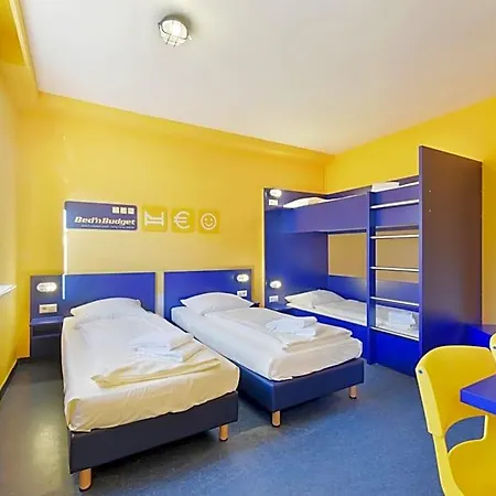 Bed'nbudget Expo-hostel Hotel *